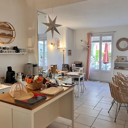 מלון Eden - La Baigneuse