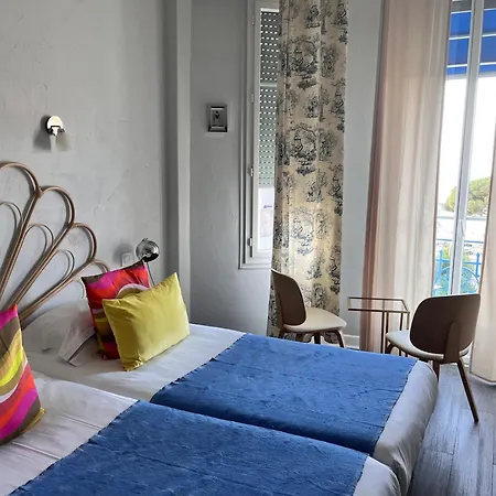 מלון Eden - La Baigneuse ז'ואן-לה-פינס