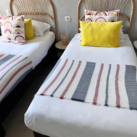 Eden - La Baigneuse מלון ז'ואן-לה-פינס