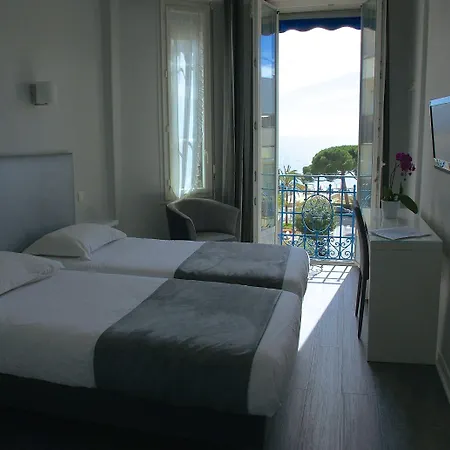 Eden - La Baigneuse מלון