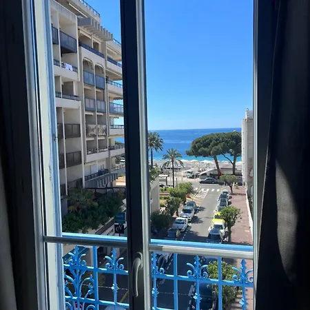 Hotel Eden - La Baigneuse 3*