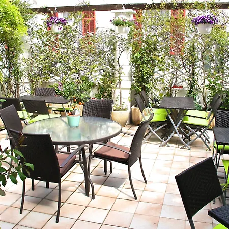 Eden - La Baigneuse Otel 3*