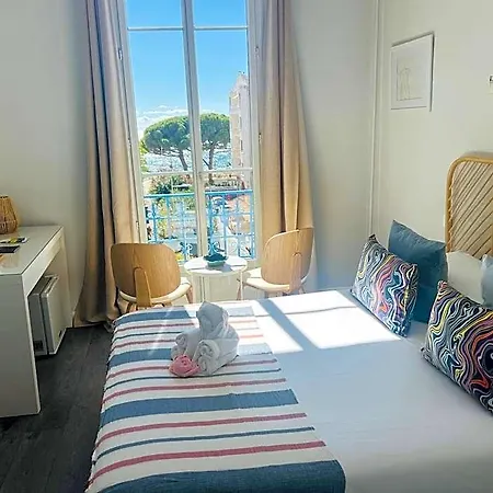 Hotel Eden - La Baigneuse 3*